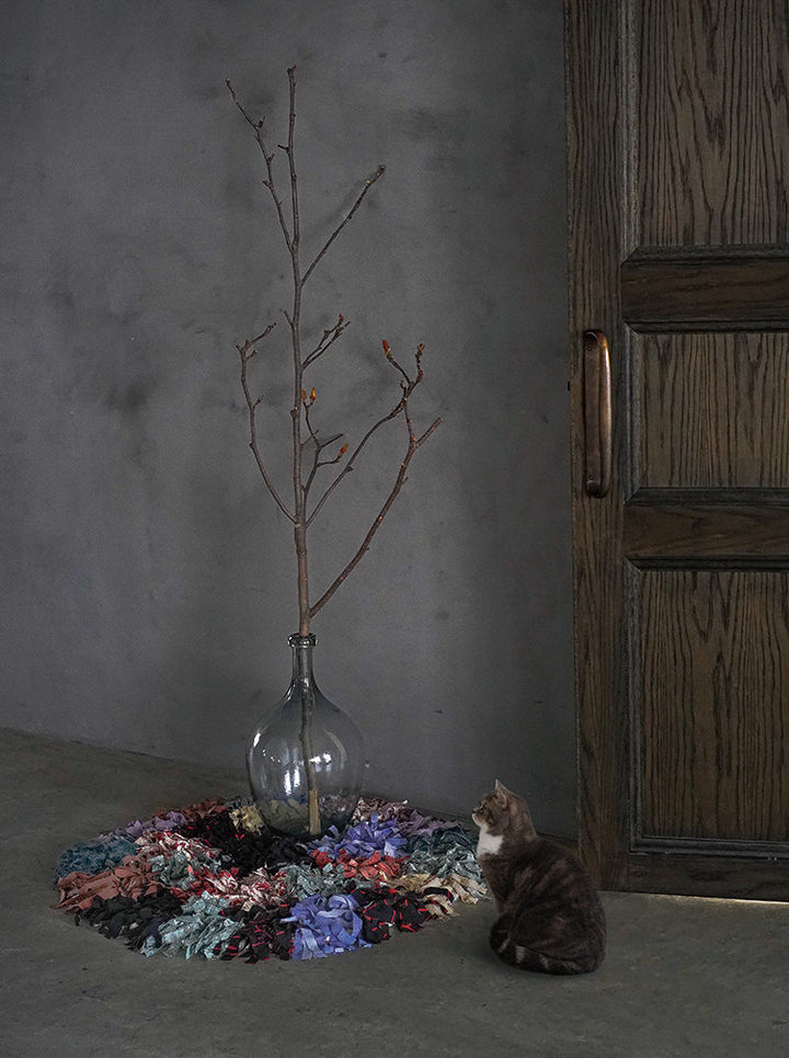 Scraps_Round Rug 083